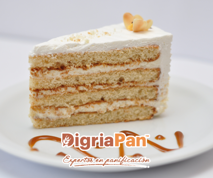 Pastel de Tres Leches con Cajeta